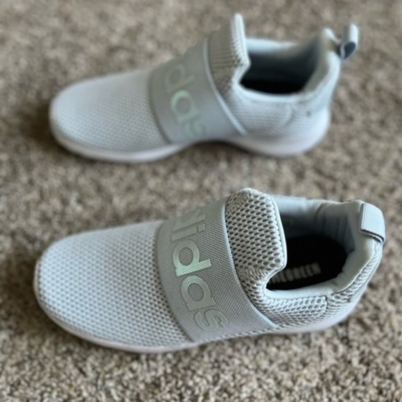 Brand new size 3 girls Adidas tennis shoes - Picture 2 of 5